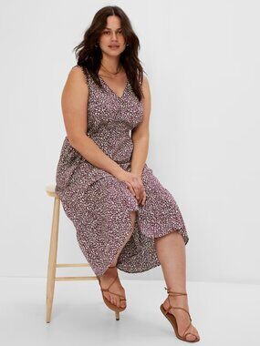 NWOT Gap V Neck Maxi Dress